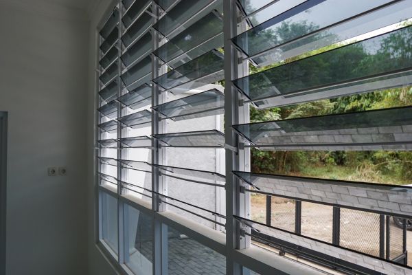 Cost of Jalousie Window Repair in Dothan