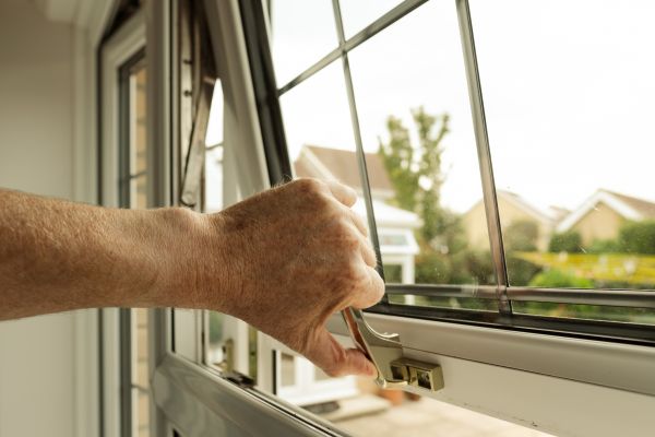 Cost of Window Hinge Repair in Dothan