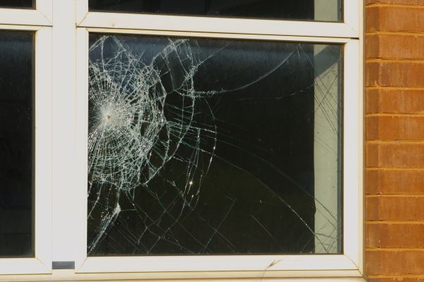 Cost of Window Crack Repair in Dothan