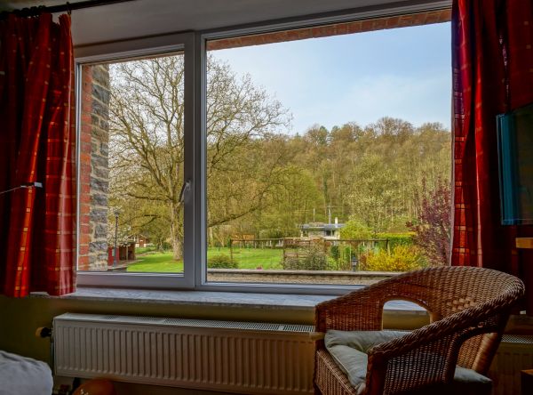 Cost of Fiberglass Window Repair in Dothan