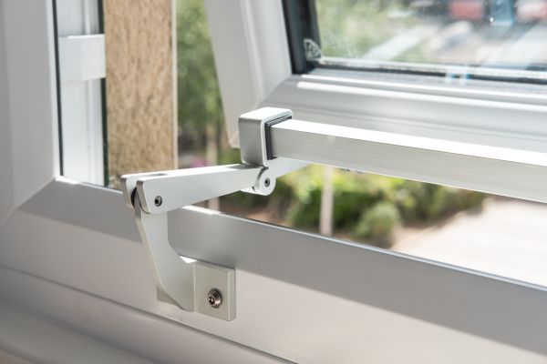 Cost of Hinged Window Repair in Dothan